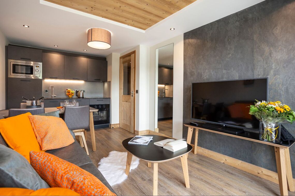 Residence Daria-I Nor small lounge dining kitchen
