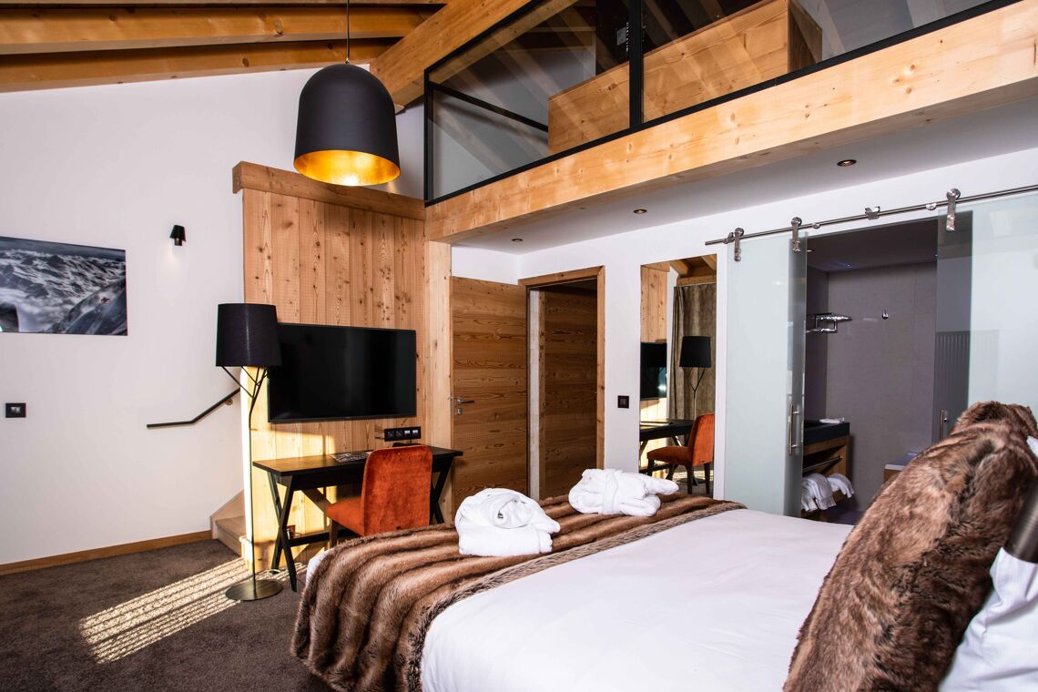 Daria-I Nor Duplex Double Bedroom