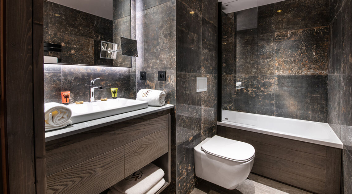 Izia bathroom