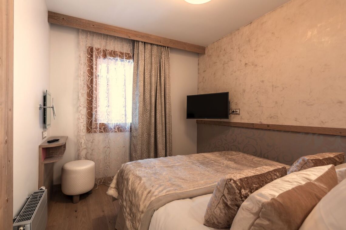 Hevana bedroom