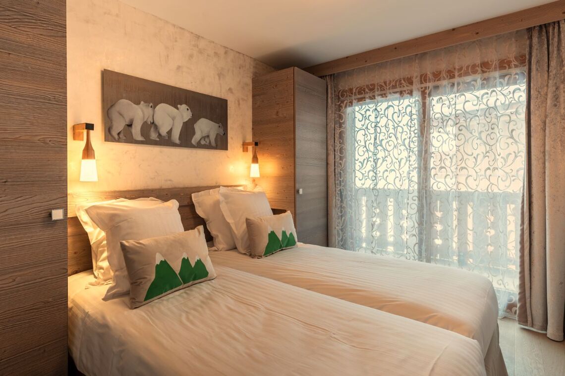 Hevana twin bedroom