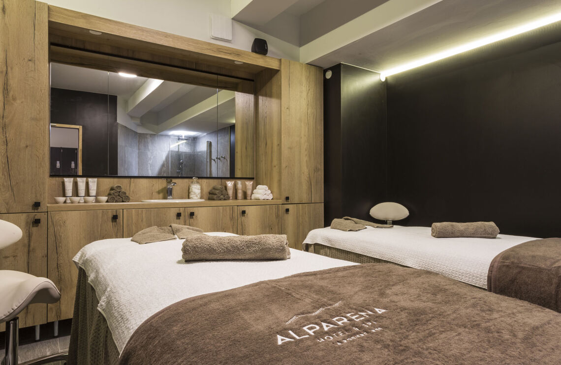 Hotel Alparena treatment room