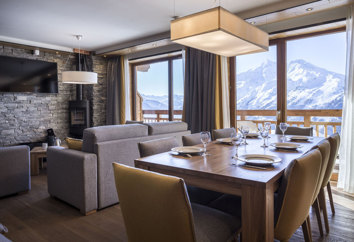 Alparena superior suite lounge