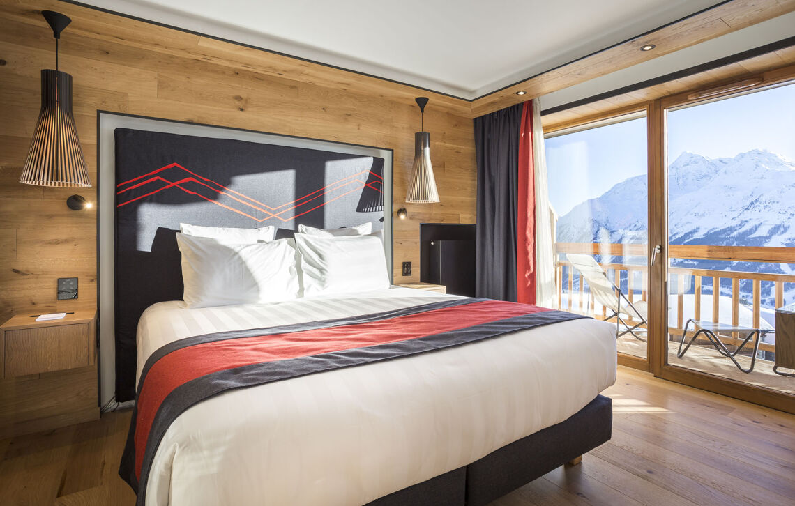 Alparena Superior Family Suite bedroom