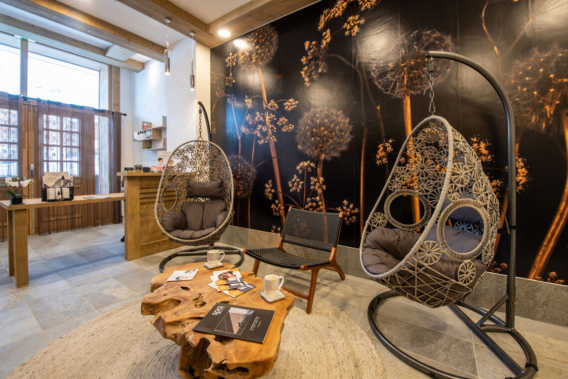 O des Cimes reception at Lodge des Neiges in Tignes