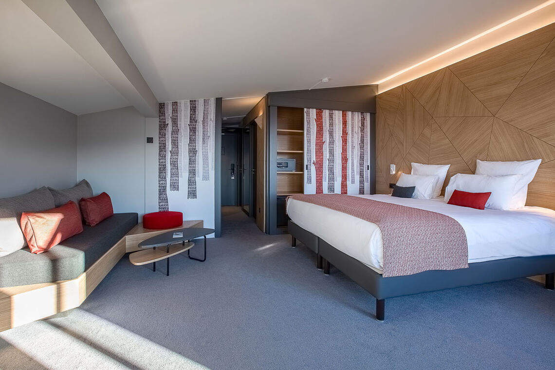 Mercure double bedroom