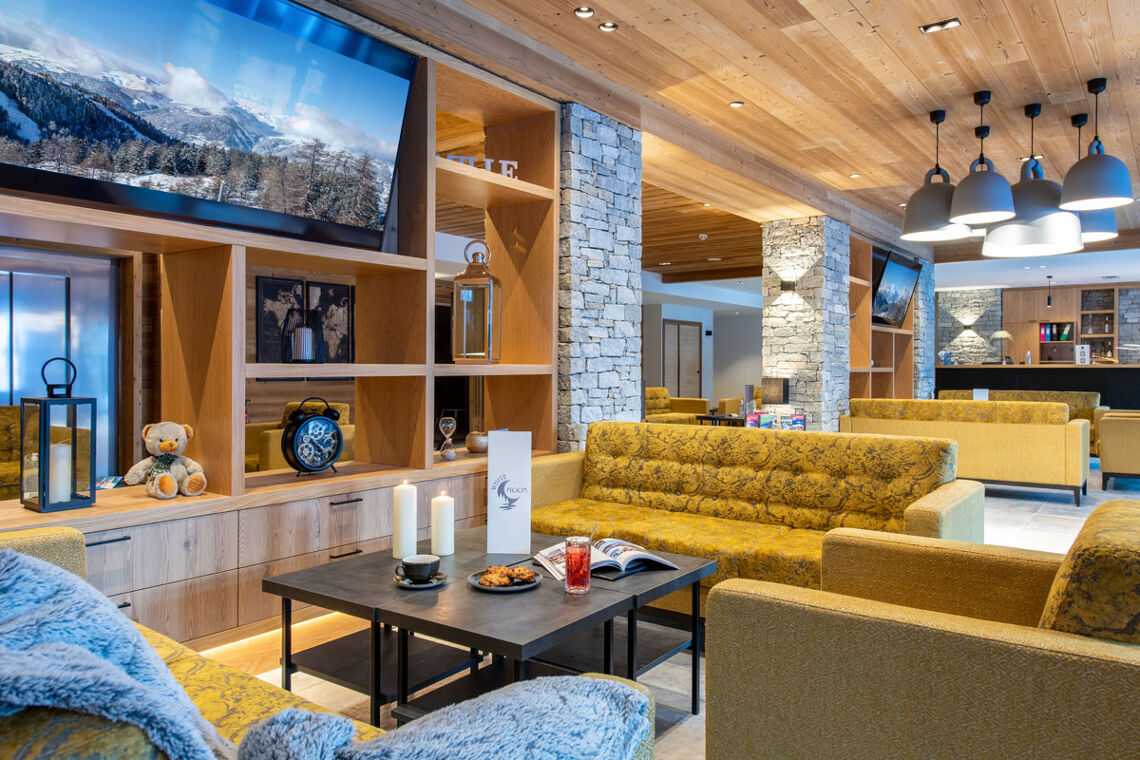White Pearl Lodge - Communal Lounge