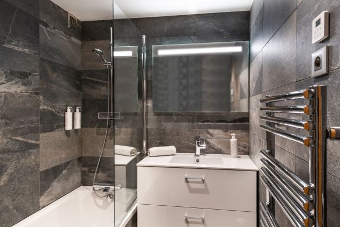 Bathroom Hotel Ski Lodge