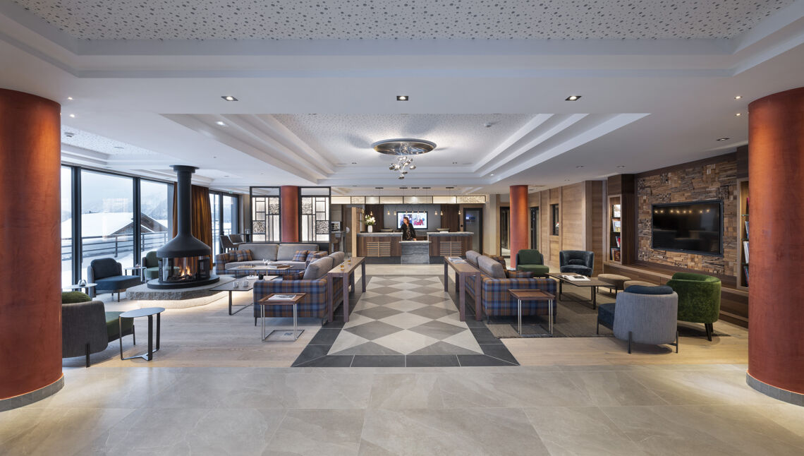Residence Alpen Lodge MGM reception area