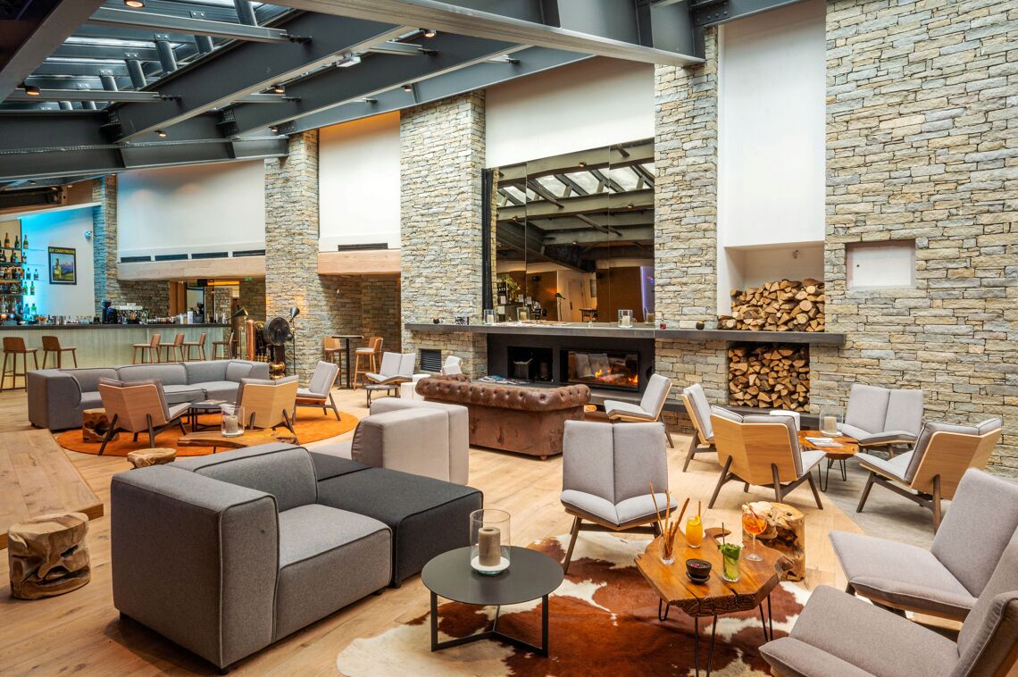 Hotel VoulezVous Bar and Reception Area