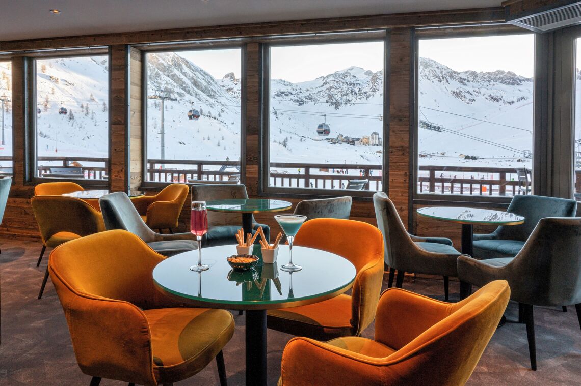 Hotel Le Levanna lounge bar