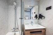 Hotel Le Levanna Privilege Room bathroom