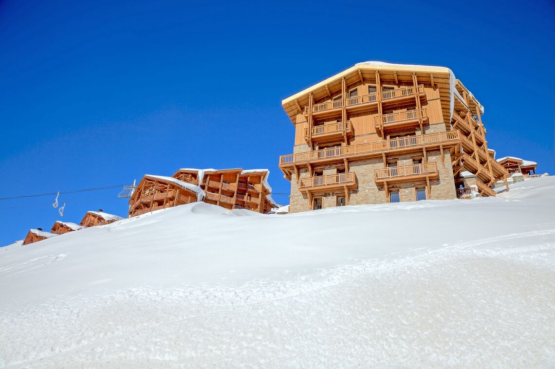 Les Balcons Platinum Val Thorens Exterior wide shot