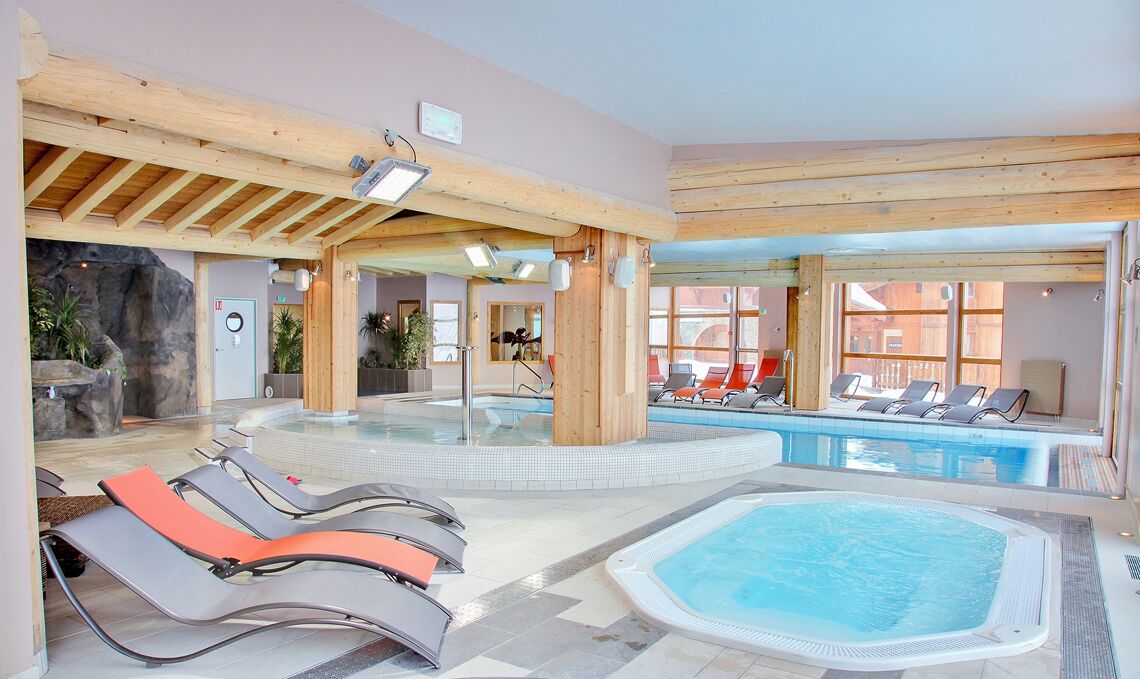 Les Balcons Platinum Val Thorens Swimming Pool