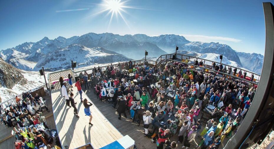 Apres on the terrace Alpe d'Huez