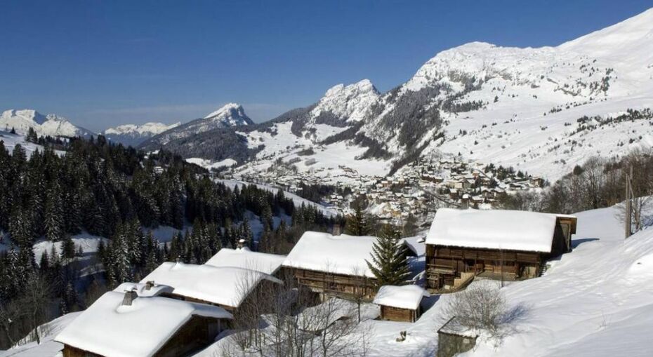 Stunning mountainside surrounds Le Grand Bornand