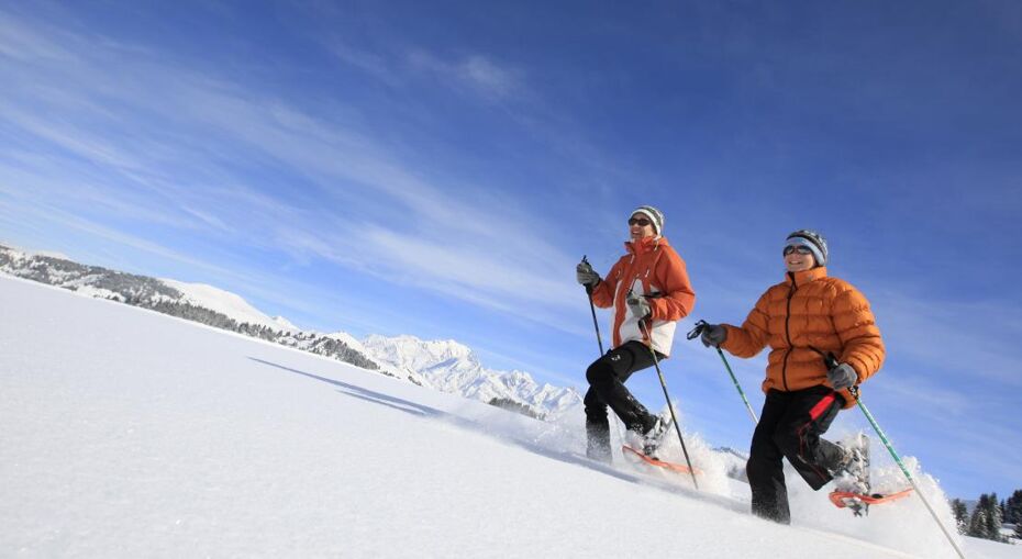 Snowshoeing in Les Saisies