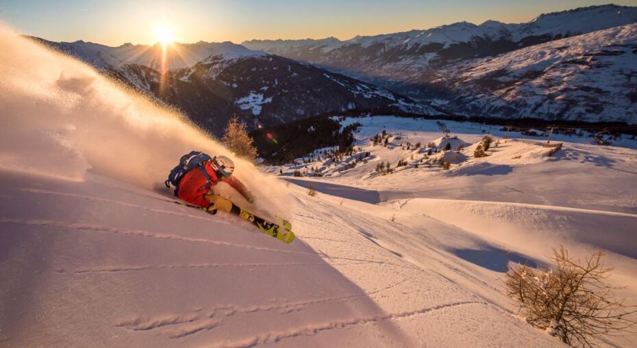 Les Arcs skiing sunset