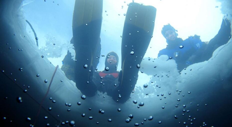 Ice Diving in Tignes Le Lac