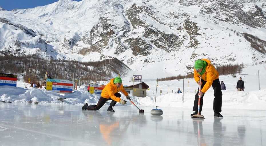 Curling in Saas Fee