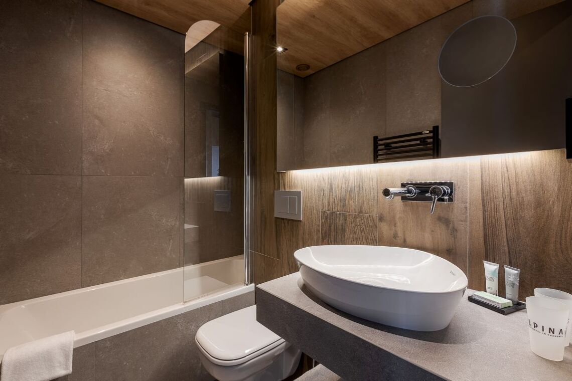 Alpina Eclectic Hôtel & Spa, Bathroom