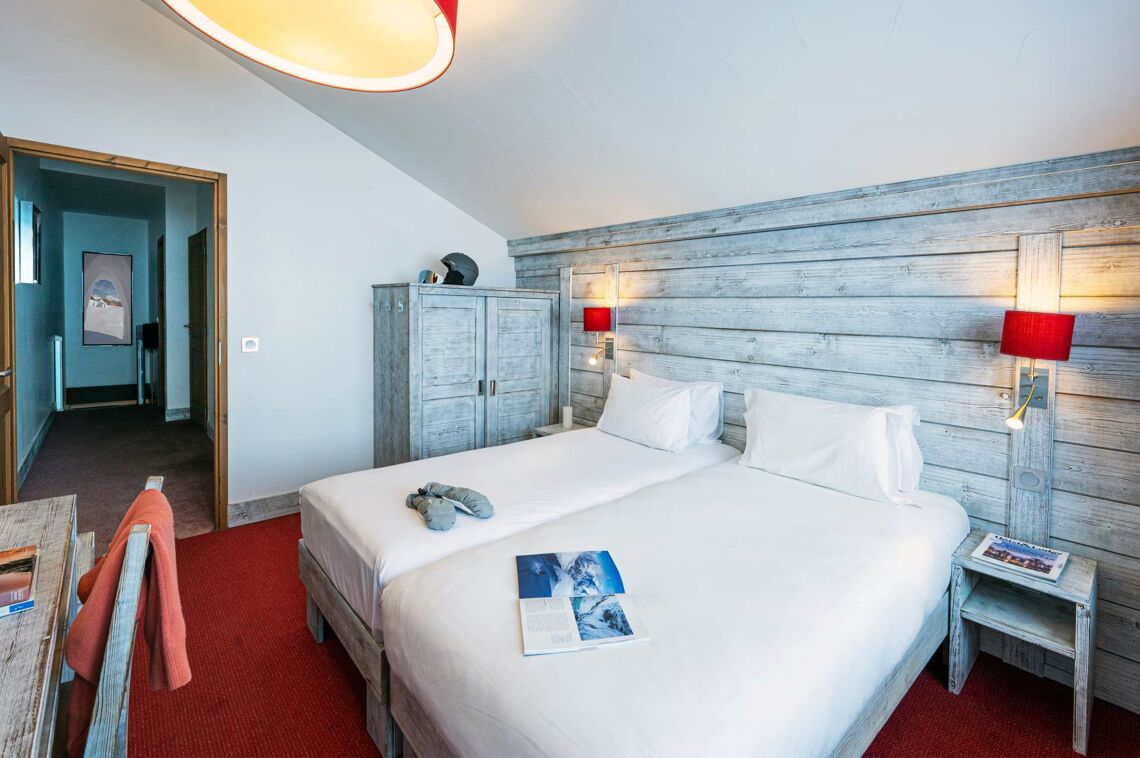 Hotel L'Aiguille Percee, small family room, Tignes, Les Etincelles