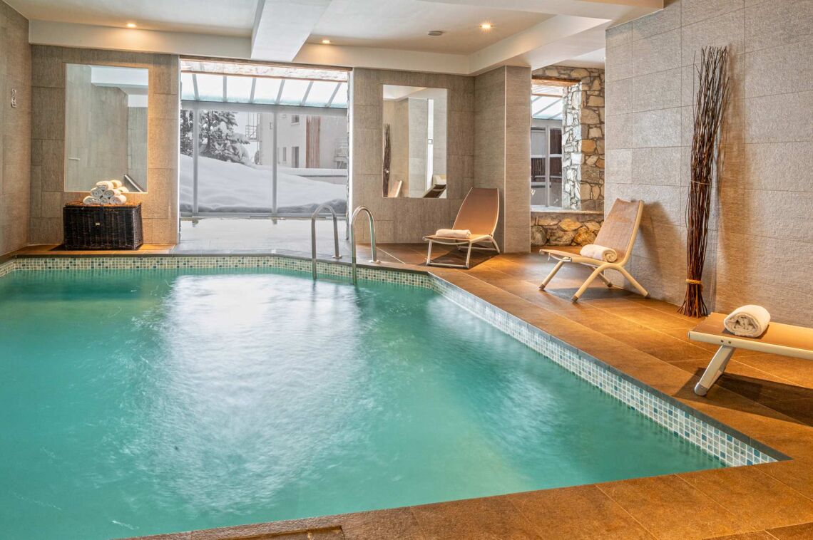 Hotel L'Aiguille Percee, pool, Tignes, Les Etincelles