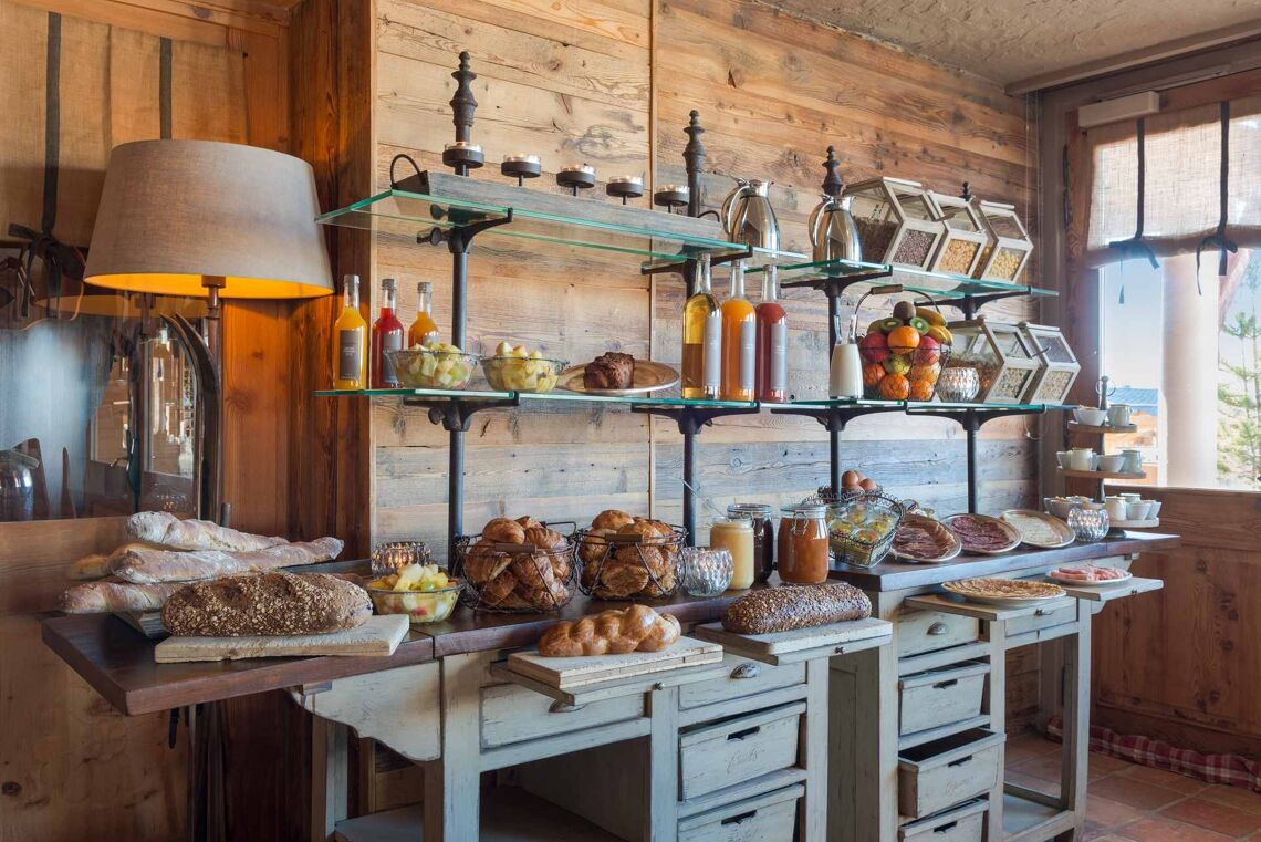 Hotel Au Chamois d'Or, Restaurant, breakfast, Les Etincelles, Alpe d'Huez