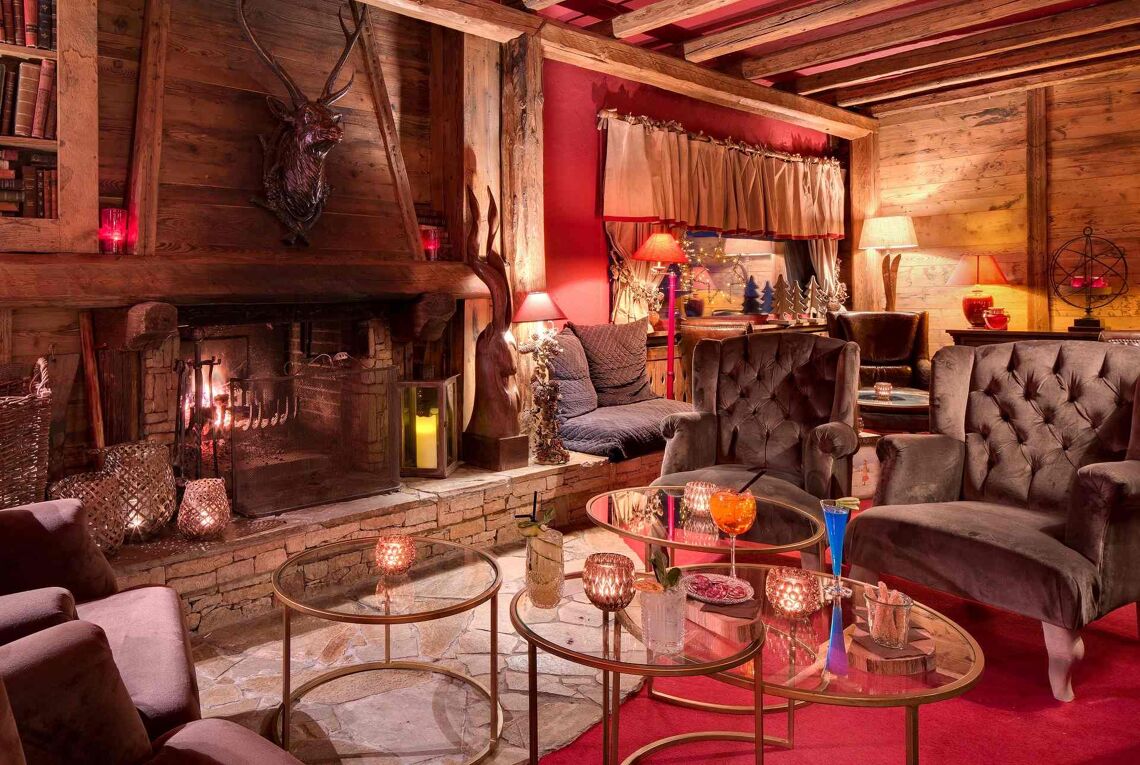 Hotel Au Chamois d'Or, library, Les Etincelles, Alpe d'Huez