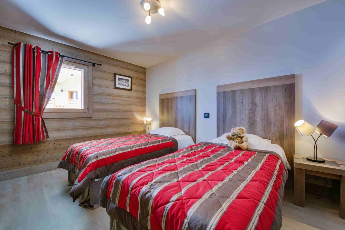 Residence & Spa L'Alpaga, CGH, bedroom,  La Toussuire  
