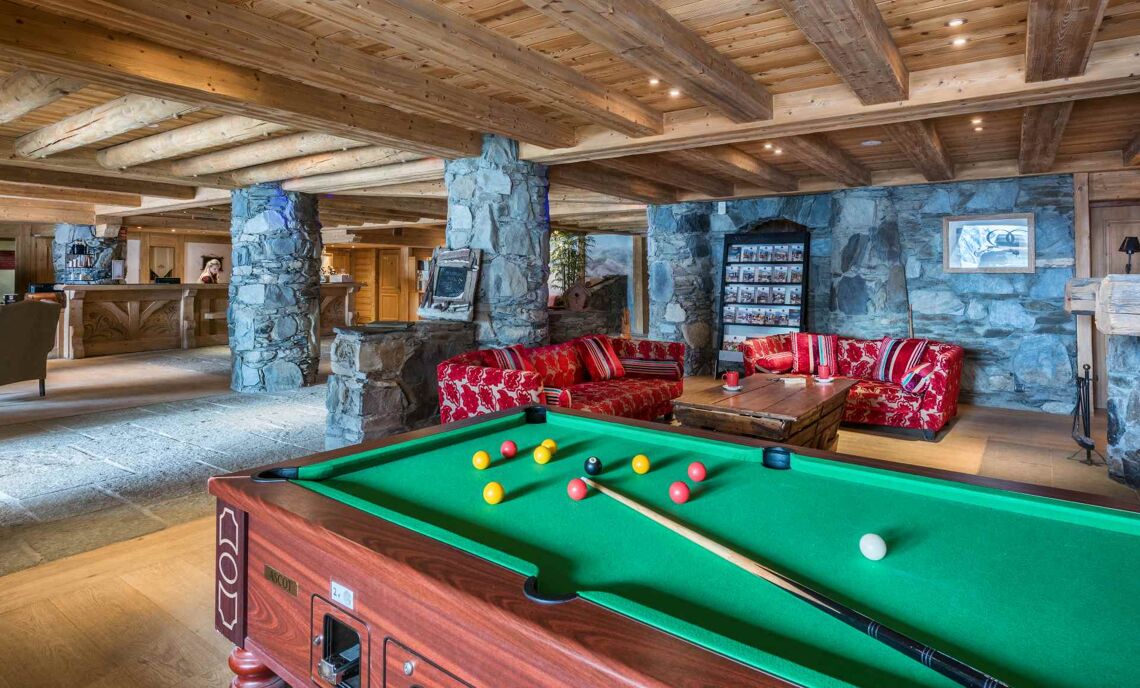 Les Cimes Blanches, La Rosiere, public area, pool table